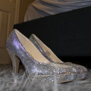 COPY - Unlisted Kenneth Cole Heels Size 6 1/2